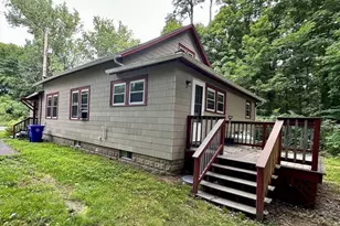 410 Silver St, Greenfield, MA 01301 - Photo 3
