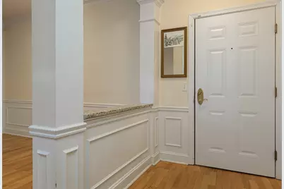 172 Haverhill St #219, Andover, MA 01810 - Photo 5
