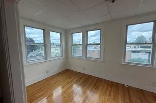 6 Dorchester St, Worcester, MA 01610 - Photo 3