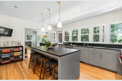 8 Brier Rd, Gloucester, MA 01930 - Photo 15
