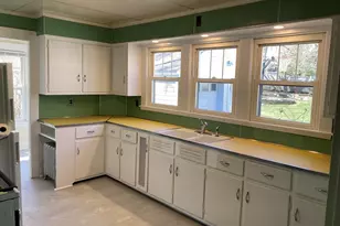 10-12 Dewey Ct, Northampton, MA 01060 - Photo 9