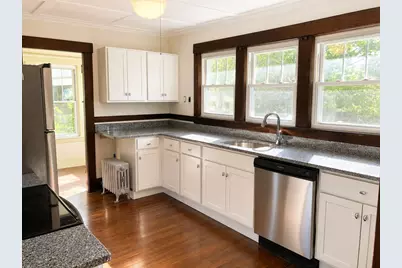 10-12 Dewey Ct, Northampton, MA 01060 - Photo 5