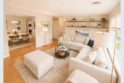 4 Bryon Road #A, Newton, MA 02467 - Photo 9