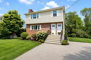 4 Bryon Rd, Newton, MA 02467 - Photo 27