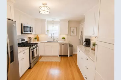 4 Bryon Road #A, Newton, MA 02467 - Photo 3