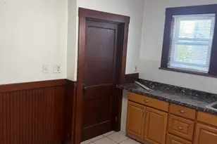 32 Adams St, Watertown, MA 02472 - Photo 15