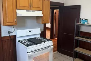 32 Adams St, Watertown, MA 02472 - Photo 11