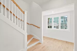 8 Leyden Ave, Medford, MA 02155 - Photo 17