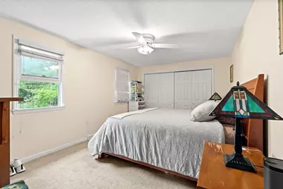 82 Keystone Ln, Billerica, MA 01821 - Photo 17
