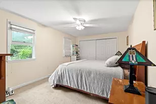 82 Keystone Ln, Billerica, MA 01821 - Photo 17