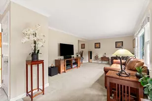 82 Keystone Ln, Billerica, MA 01821 - Photo 15