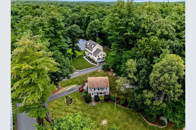 82 Keystone Ln, Billerica, MA 01821 - Photo 5