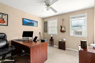 82 Keystone Ln, Billerica, MA 01821 - Photo 23