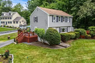 82 Keystone Ln, Billerica, MA 01821 - Photo 27