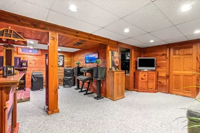 82 Keystone Ln, Billerica, MA 01821 - Photo 25