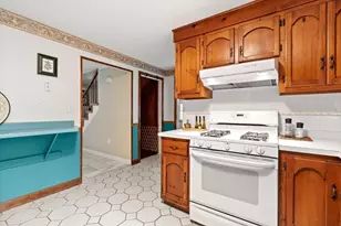 82 Keystone Ln, Billerica, MA 01821 - Photo 11