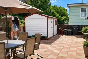 33 Hancock St, Haverhill, MA 01832 - Photo 5