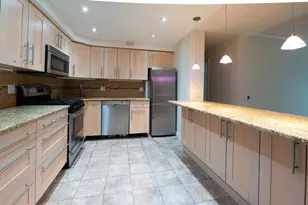 44 Broadlawn Park, Boston, MA 02467 - Photo 3
