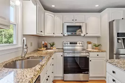 7 Locust Street, Reading, MA 01867 - Photo 17