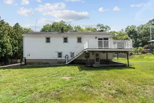 7 Locust St, Reading, MA 01867 - Photo 37