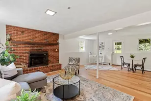 7 Locust St, Reading, MA 01867 - Photo 29