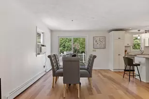 7 Locust St, Reading, MA 01867 - Photo 9