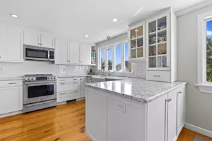 2 Mariners Ln, Marblehead, MA 01945 - Photo 7