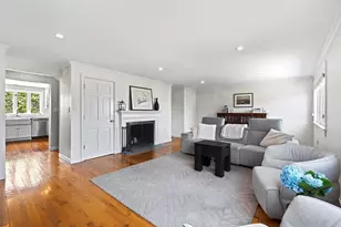 2 Mariners Ln, Marblehead, MA 01945 - Photo 11