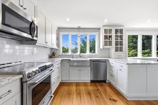 2 Mariners Ln, Marblehead, MA 01945 - Photo 5