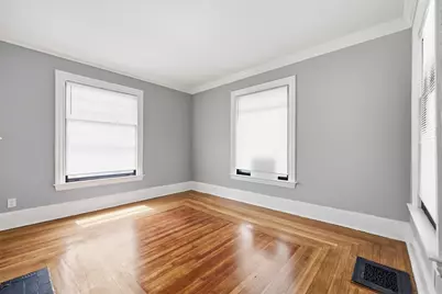 43 Cornell St, Springfield, MA 01109 - Photo 5