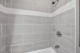 43 Cornell St, Springfield, MA 01109 - Photo 23