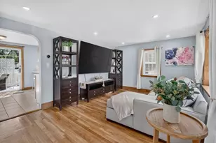 3 Wormstead St, Saugus, MA 01906 - Photo 17