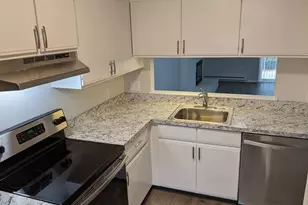 176 Highwood Dr, Franklin, MA 02038 - Photo 3