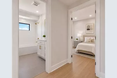 820 Hyde Park Ave. #306, Boston, MA 02136 - Photo 3