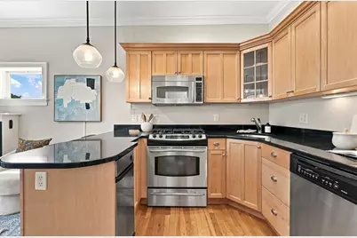 77 Old Harbor St #3, Boston, MA 02127 - Photo 7