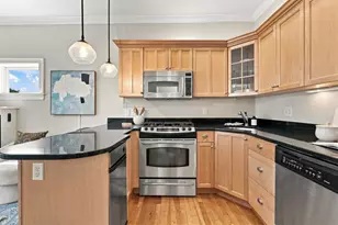 77 Old Harbor St, Boston, MA 02127 - Photo 7