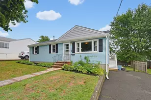 7 Haskell Pl, Peabody, MA 01960 - Photo 1