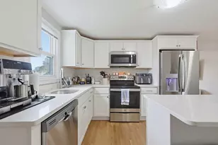 7 Haskell Pl, Peabody, MA 01960 - Photo 9