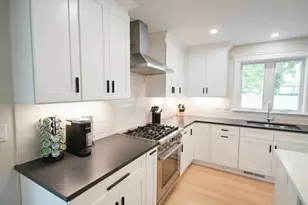 361 Salem St, Wakefield, MA 01880 - Photo 3