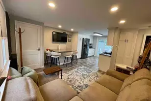 27 Neillian Way, Bedford, MA 01730 - Photo 3