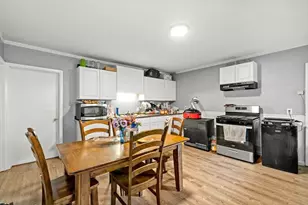 27 Henry St, Southbridge, MA 01550 - Photo 15