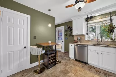 6 Pontiac St, New Bedford, MA 02745 - Photo 11