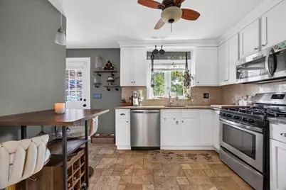 6 Pontiac St, New Bedford, MA 02745 - Photo 7