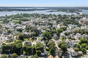 26 Wallis St, Beverly, MA 01915 - Photo 31