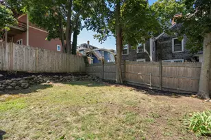 26 Wallis St, Beverly, MA 01915 - Photo 21