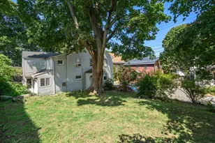 26 Wallis St, Beverly, MA 01915 - Photo 25