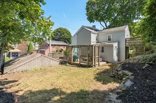 26 Wallis St, Beverly, MA 01915 - Photo 23