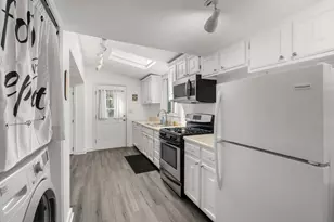 26 Wallis St, Beverly, MA 01915 - Photo 7