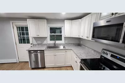 31 Harding, Chelmsford, MA 01863 - Photo 3