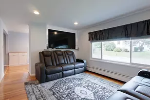 138 Rea St, Lowell, MA 01852 - Photo 9